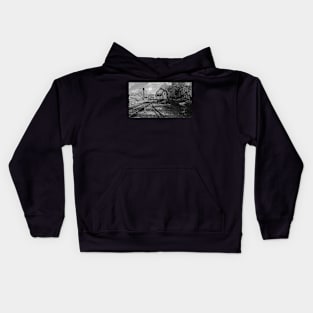 Signal house on the Bure Valley railway Kids Hoodie